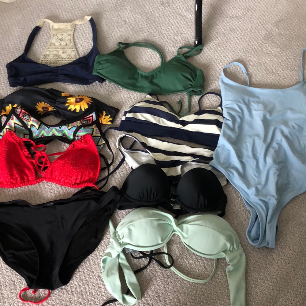 Bathing suits!!! (Don’t buy from this listing)